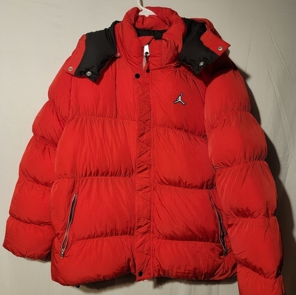 Nike Jordan Essential Puffer Down Jacket Red Coat DQ8104-612 Men's Size XXL - Picture 1 of 6